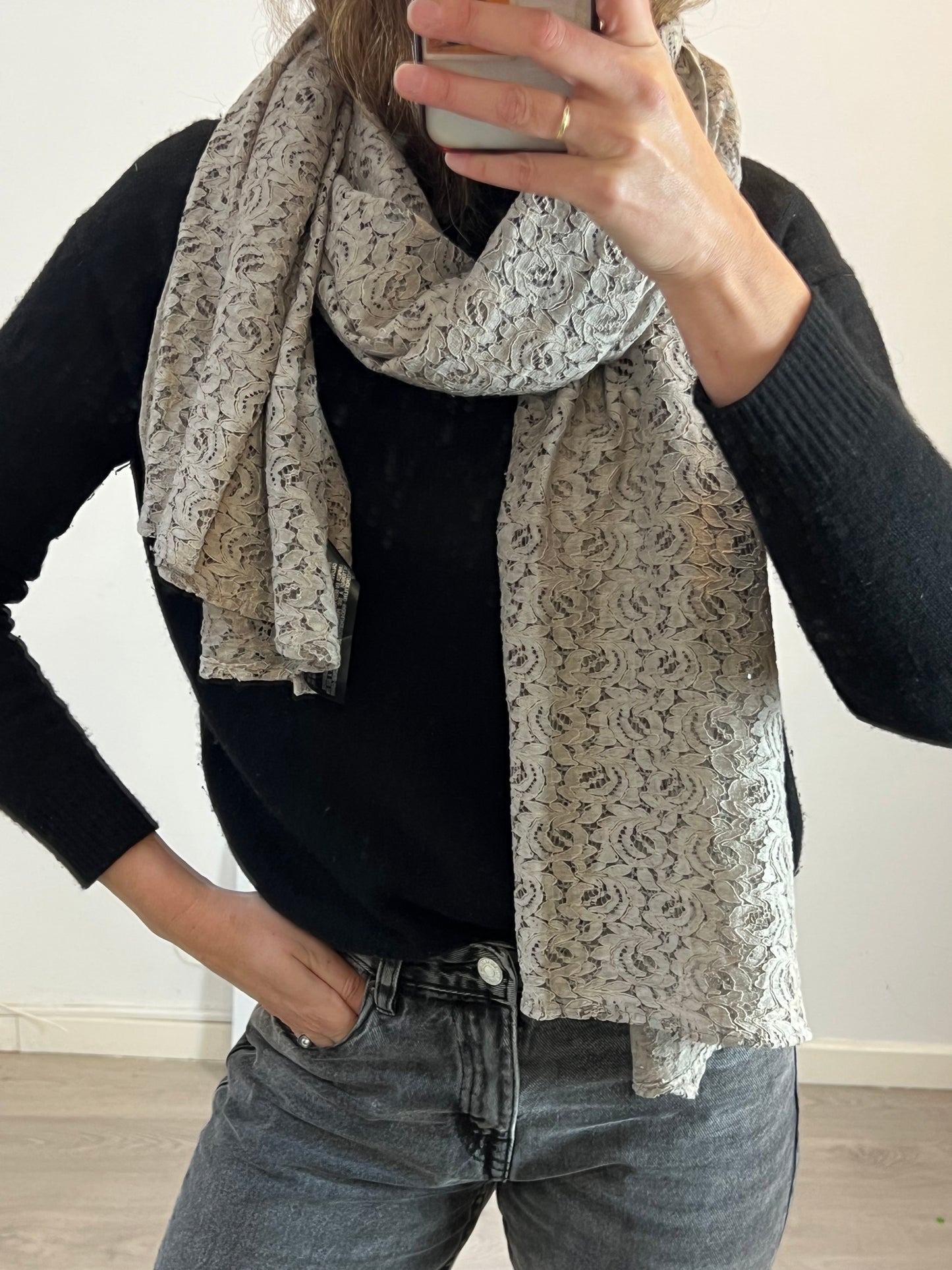 ZARA. Fular textura gris