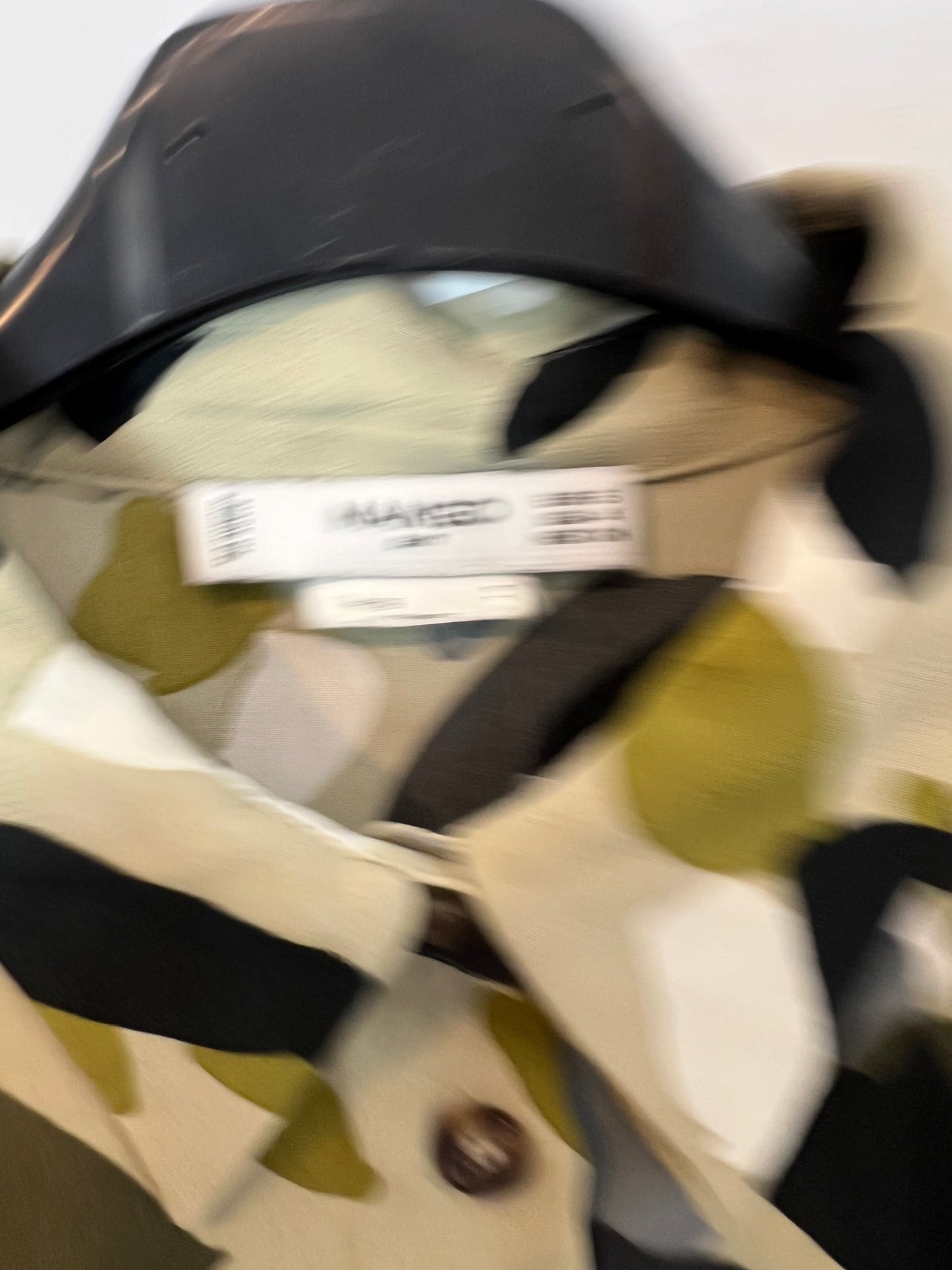 MANGO. Flowy green blouse. TS