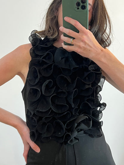 ZARA. Mono largo detalle volantes. T XS