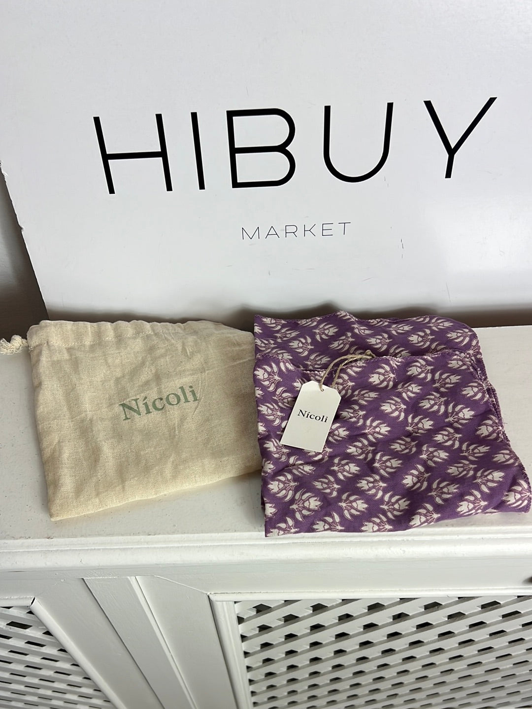 NICOLI. Pañuelo malva estampado