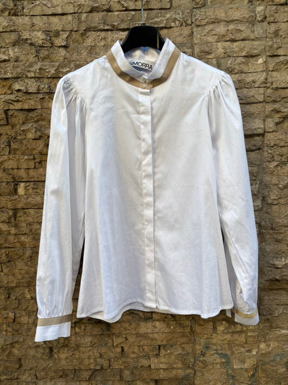 SIMORRA. Camisa blanca  detalle cuello y puños