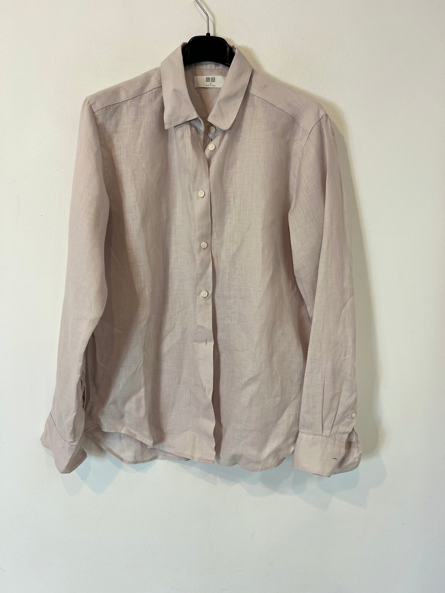 UNIQLO.Camisa malva lino. T.xs