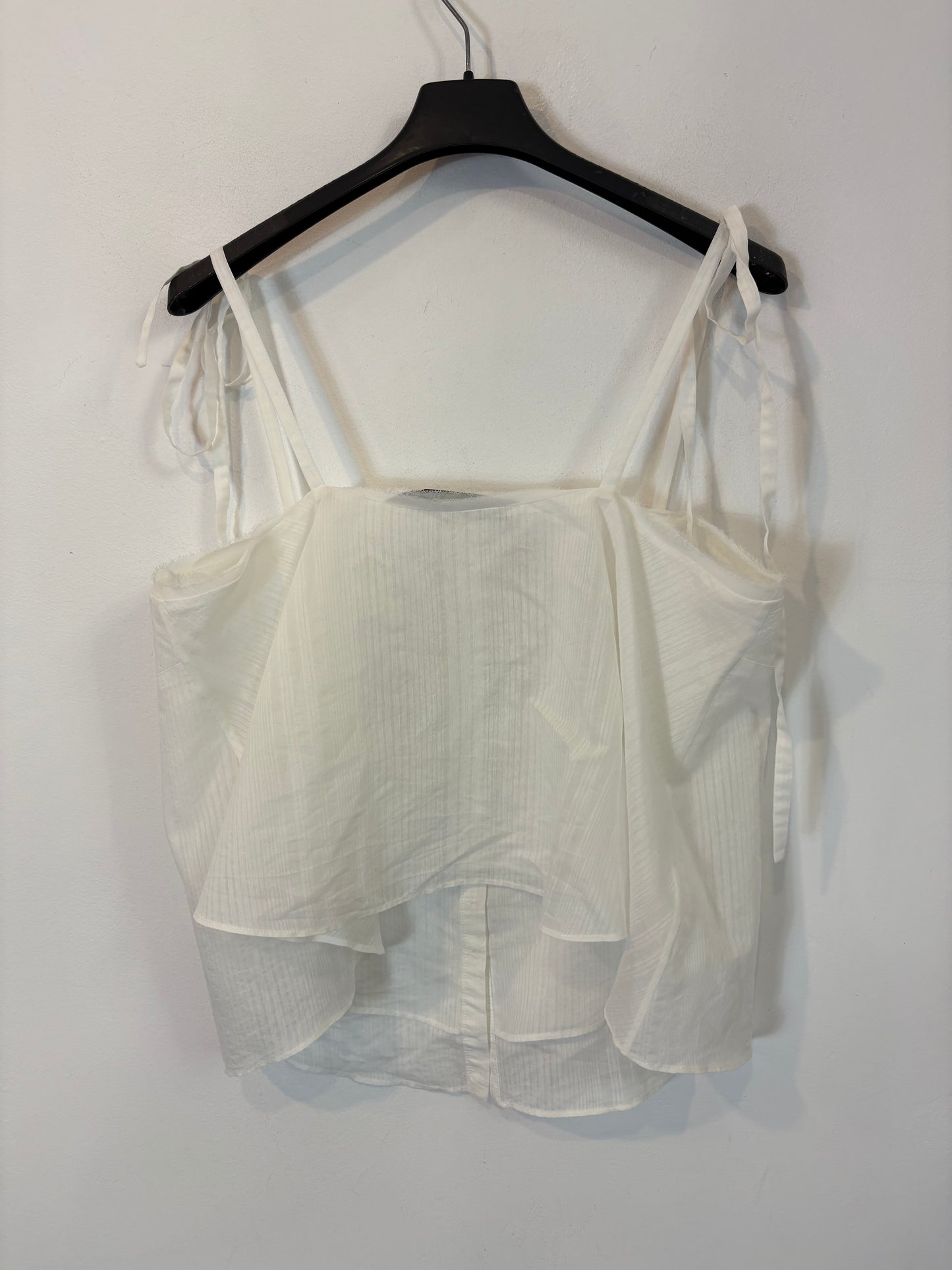 ZARA. Top blanco detalle escote. T XL