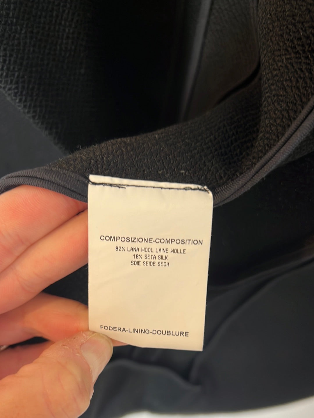 YVES SAINT LAURENT. Chaqueta/ top negro textura. T 38