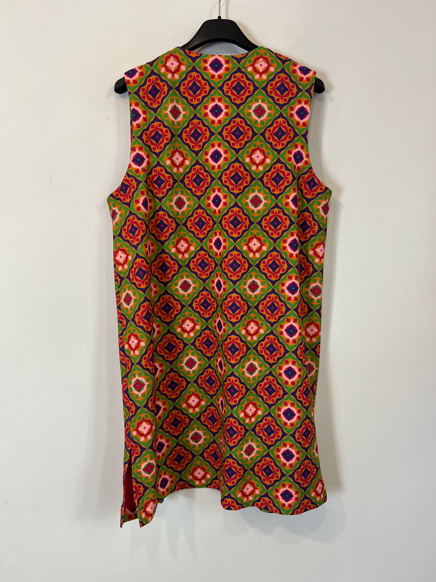 NEVER FULLY DRESSED. Chaleco estampado colores T.38