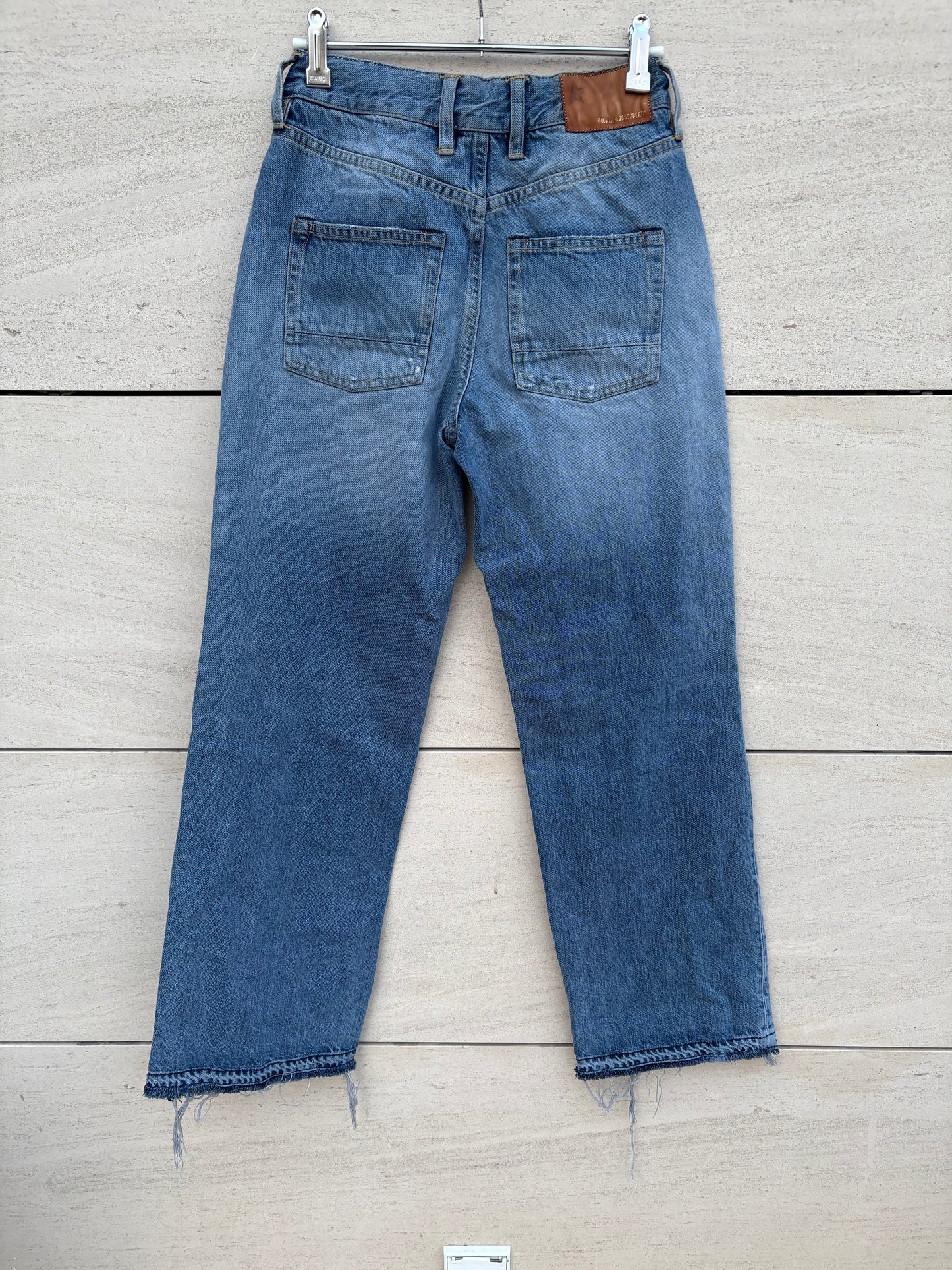 GOLDEN GOOSE. Denim recto abotonado