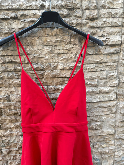 ZARA. Short red dress with brooch detail on the back. TS