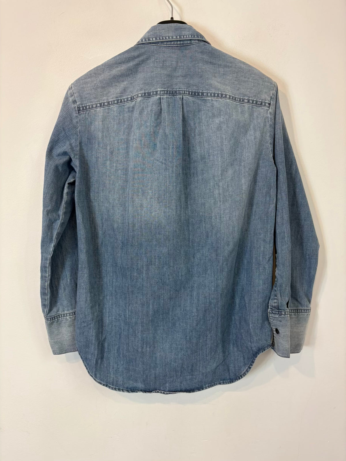 ZARA. Camisa denim detalle volantes