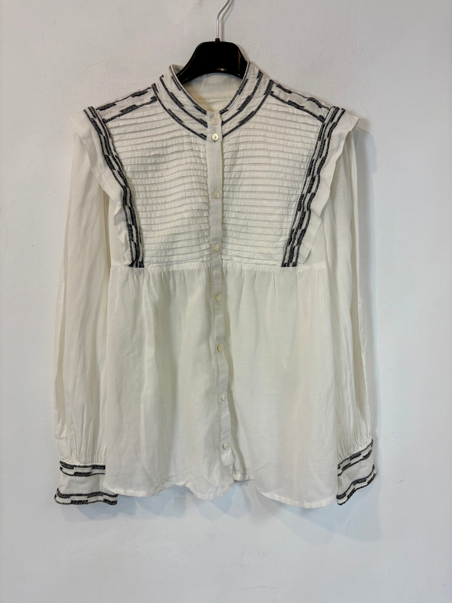 BA&SH. Blusa blanca bordados