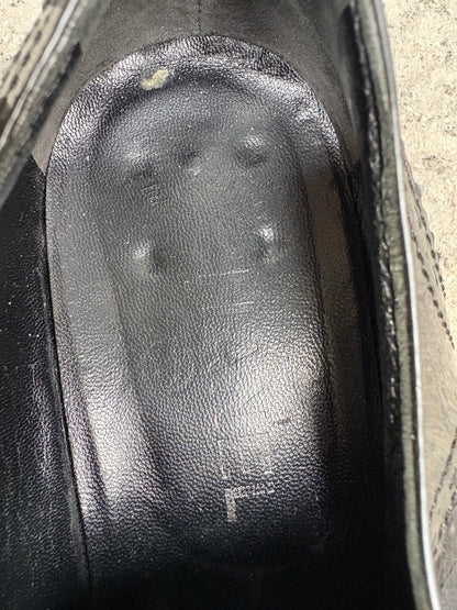 CHANEL. Zapatos Oxford negros piel