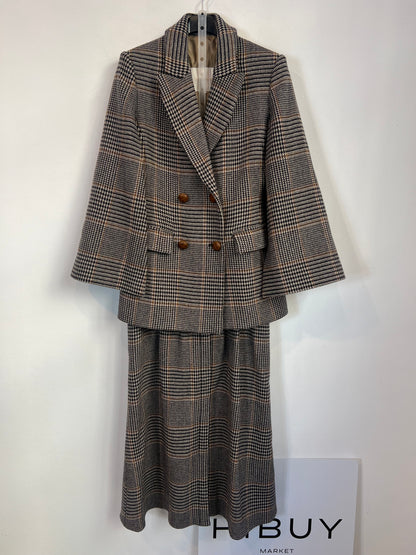 NOMADI DELUXE. Total look con lana pata de gallo. T XS