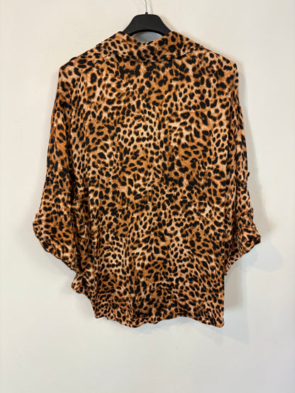 ZARA. Fluid animal print blouse. T.S.