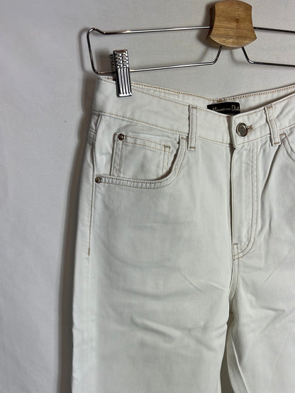 MASSIMO DUTTI. Denim blanco estilo mom fit costuras. T 38