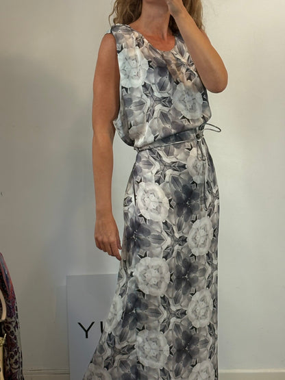 ACNE. Flowing gray maxi dress. TM