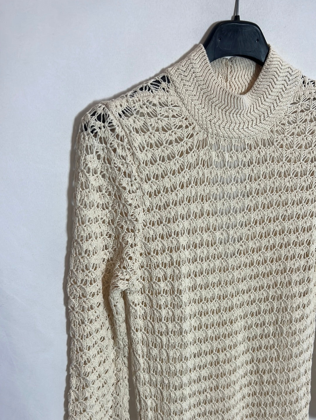 MANGO. Vestido midi troquelado Ts