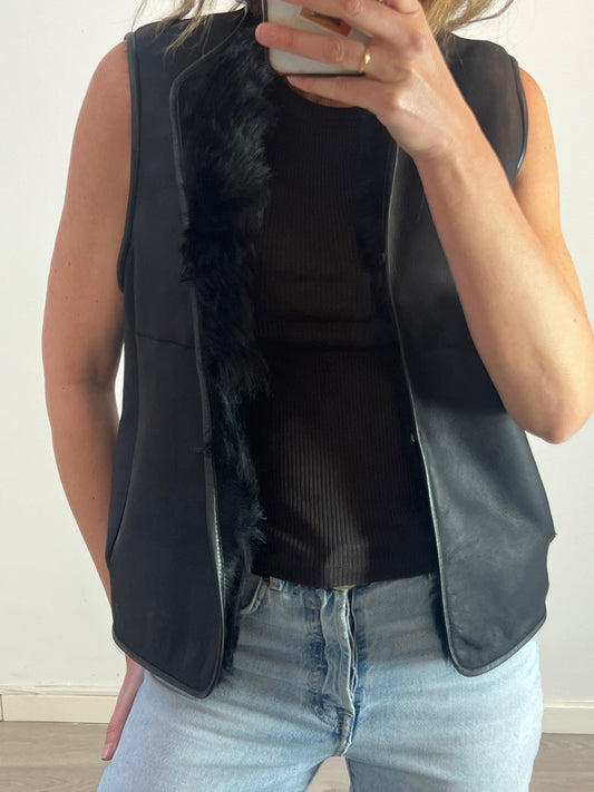 MASSIMO DUTTI. Chaleco negro pelo y piel  T.u(s)