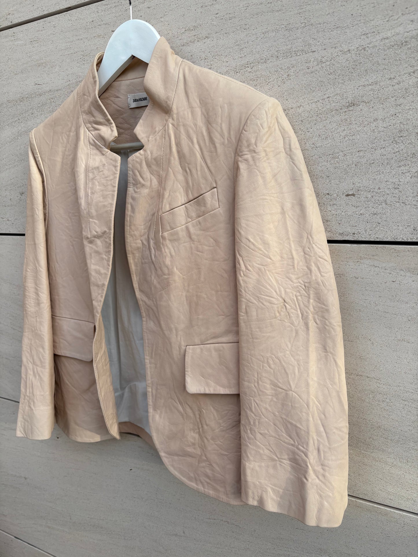 ZADIG & VOLTAIRE. Chaqueta piel beige claro