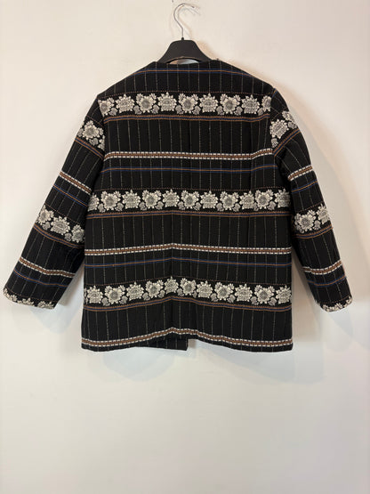 JOSEPHINE. Chaqueta  acolchada bordados