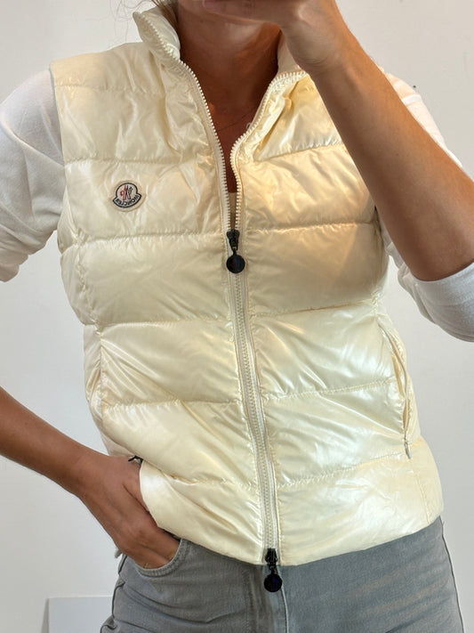 MONCLER. Light beige lightweight vest. Size 2 (S/M)