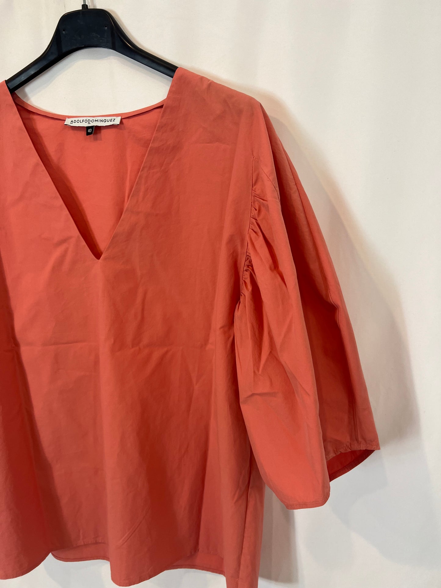 ADOLFO DOMINGUEZ. Coral puff-sleeve blouse. Size 40