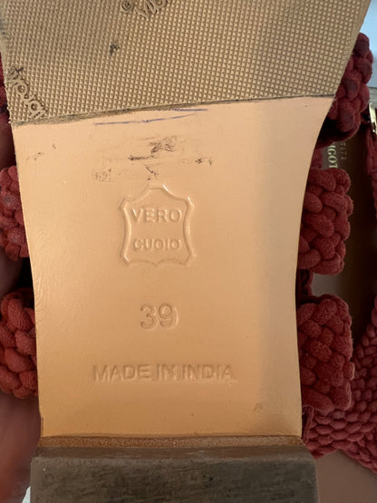 PETITE MENDIGOTE. Sandalia plana piel teja. T 39