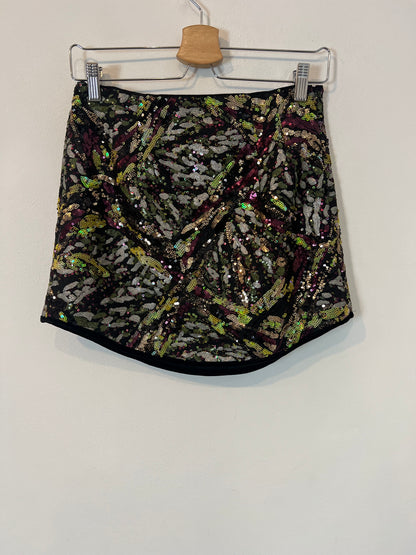 ZARA. Falda corta lentejuelas