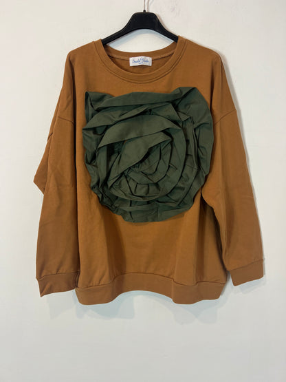MARIBEL FUENTES. Sudadera camel flor T.u(m)
