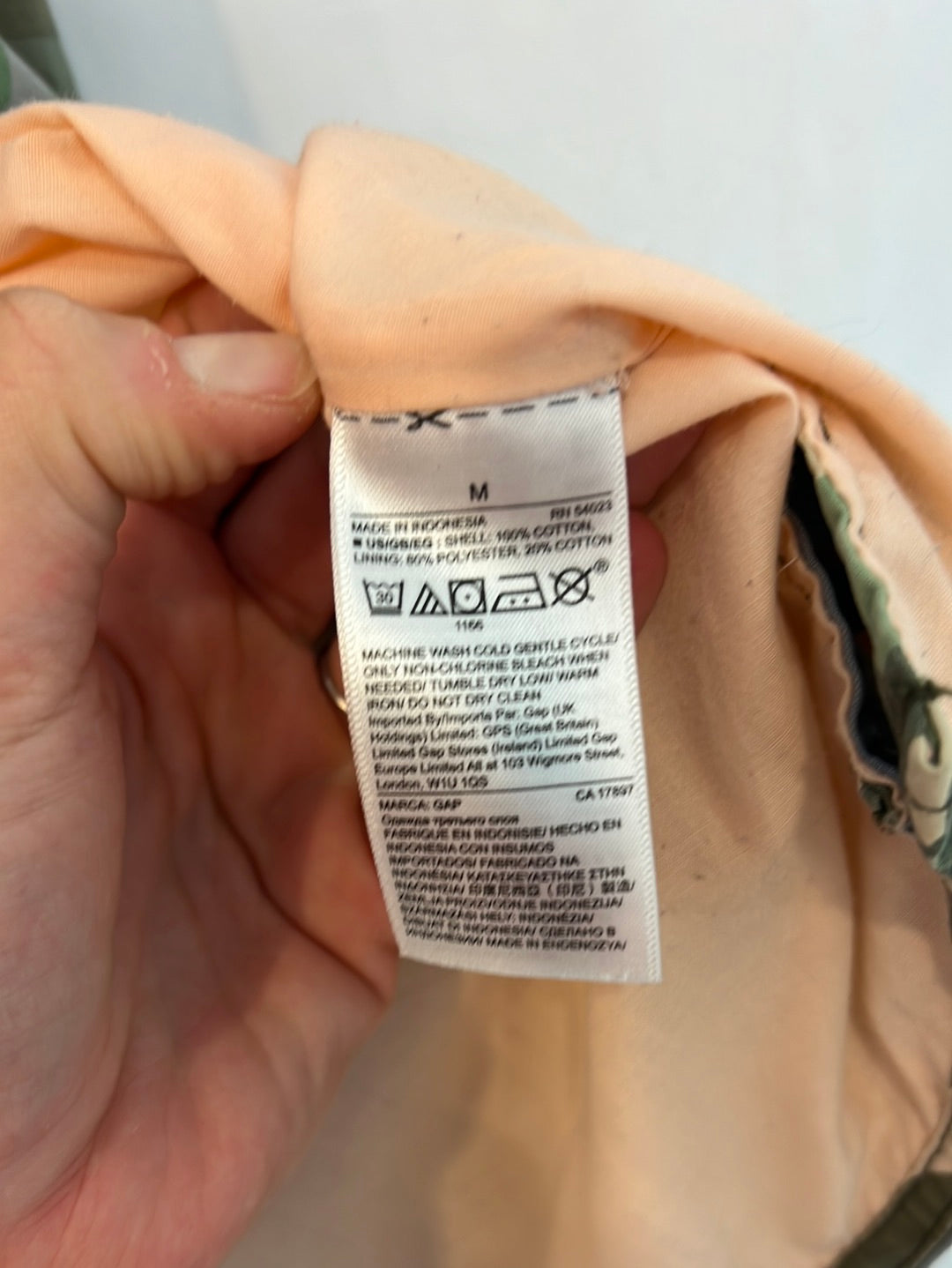 GAP. Chaqueta estampada bolsillos. T M