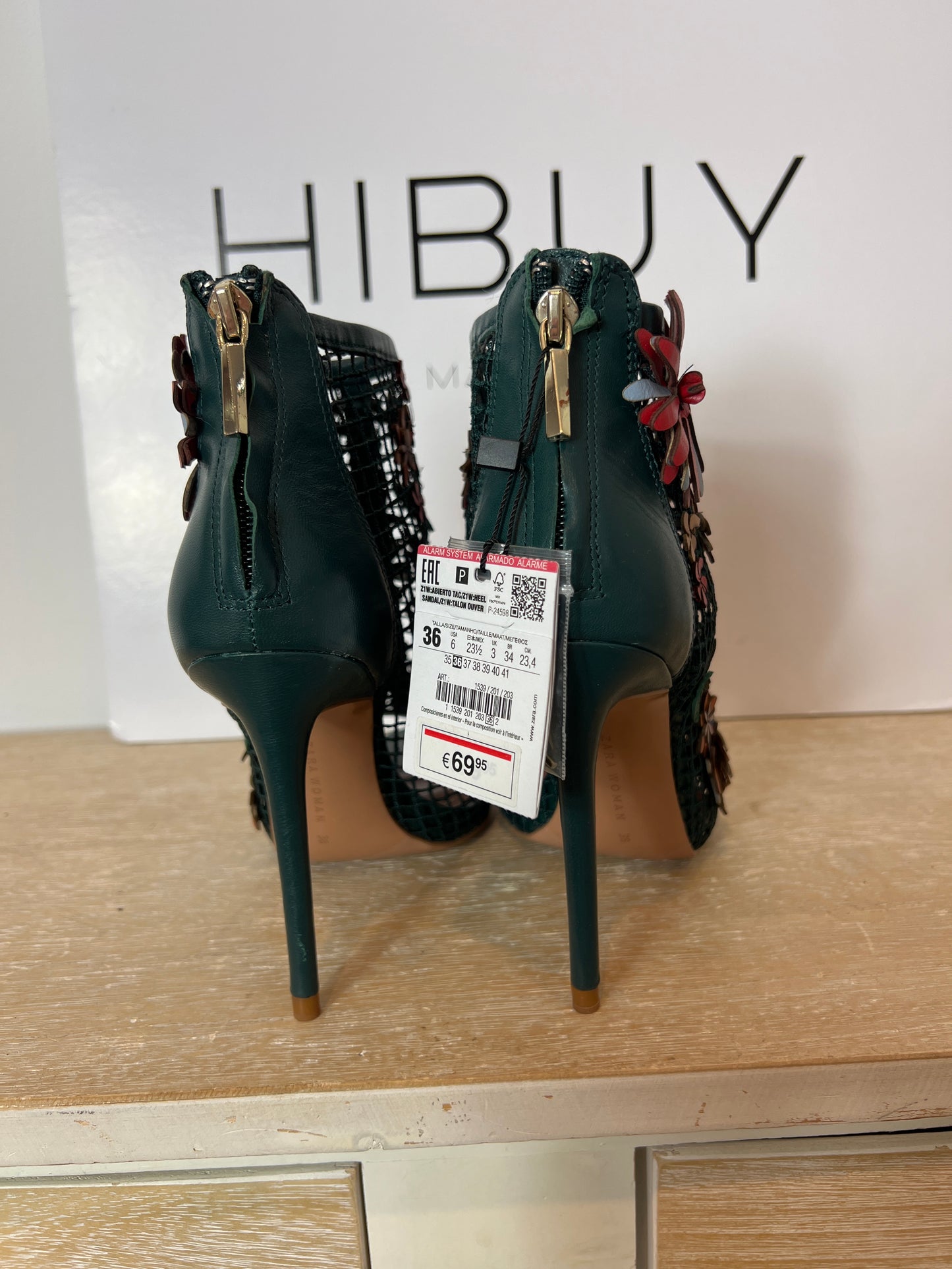 ZARA. Green leather mesh ankle boots, size 36