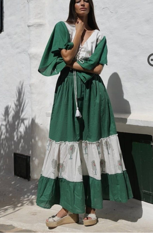 LUNA LLENA. Vestido largo palmeras