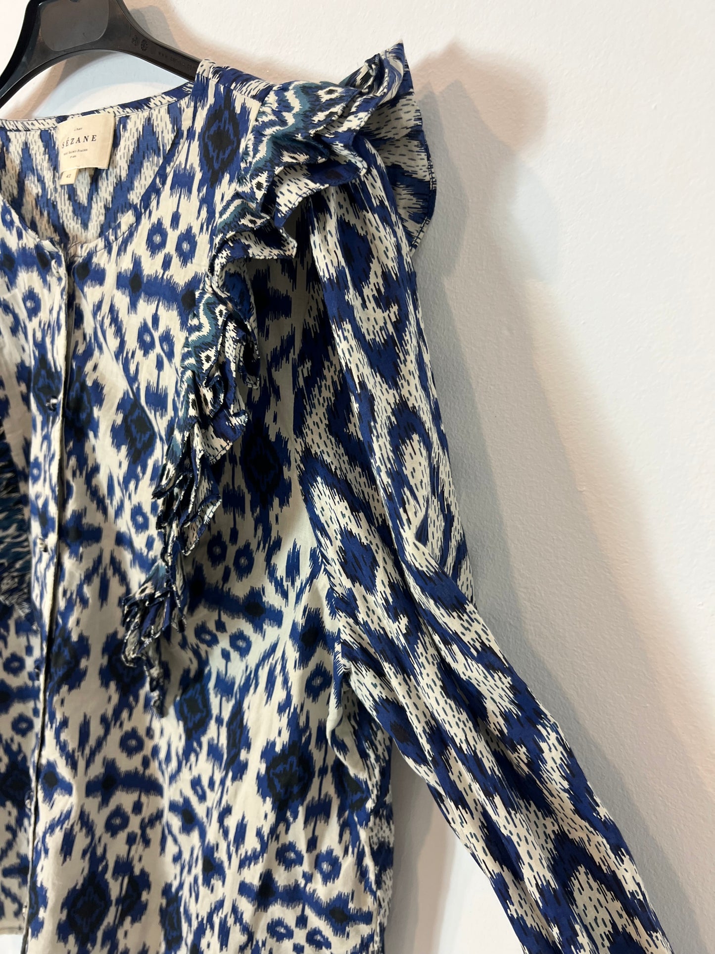 SEZANE. Blue printed blouse, size 42