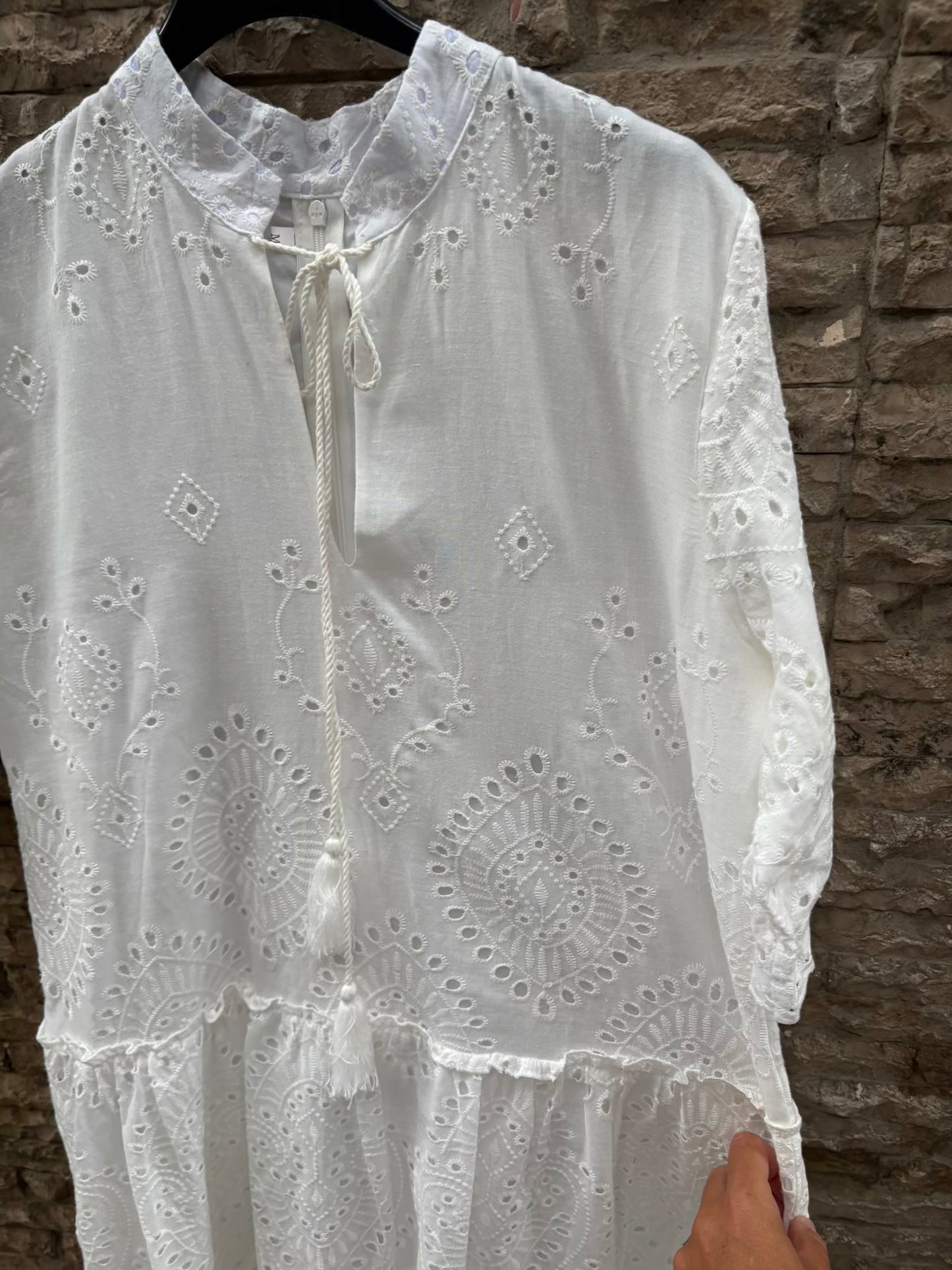 ZARA. Basic white T-shirt. TM