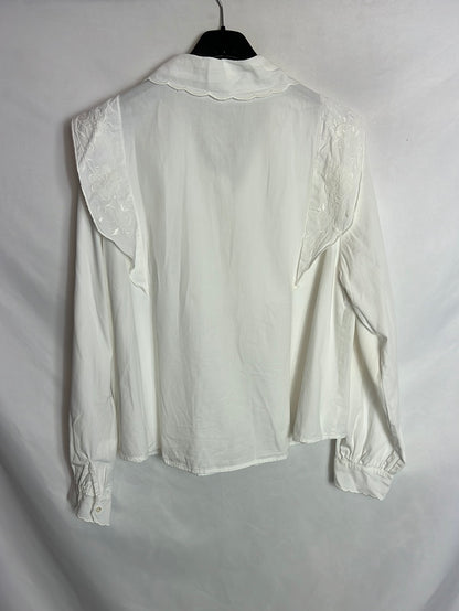 ZARA. Blusa blanca bordados. TS