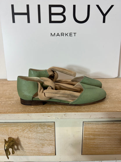 MICUIR. Zapatos planos verdes T.38