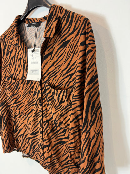 BERSHKA. Zebra print cropped blouse T.xs