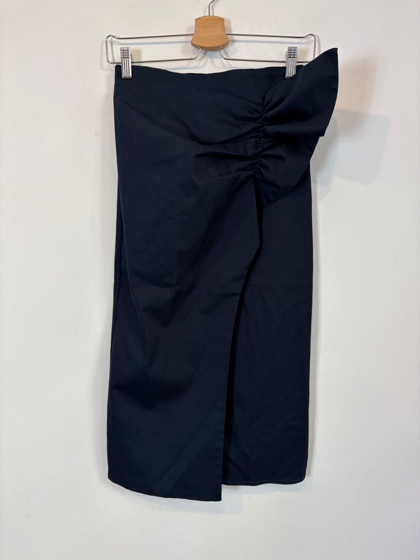 SILVIA TCHERASSI. Falda midi azul volante. T S