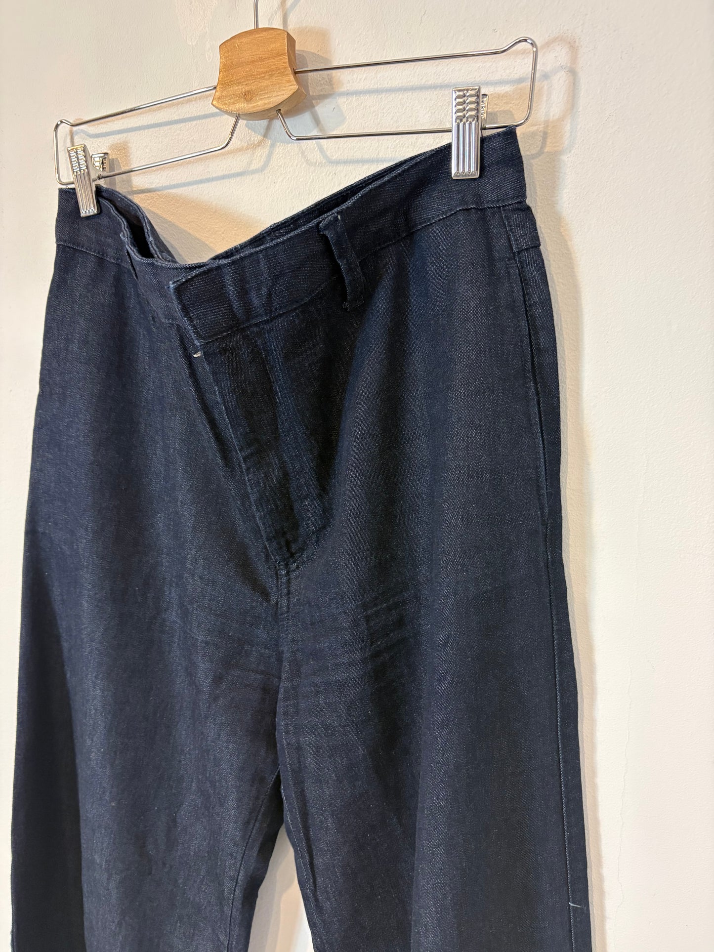 ZARA. Denim oscuro pata ancha