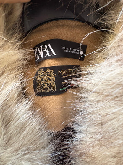 ZARA. Abrigo largo camel lana