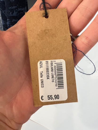 SOLOIO. Fular azul estampado