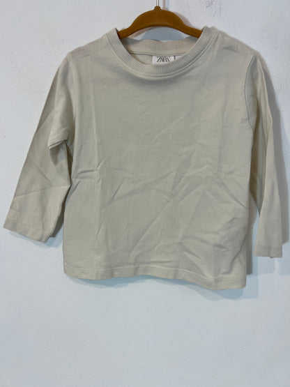 ZARA. Pack 3 camisetas algodón tonos tierra. T 9-12 meses