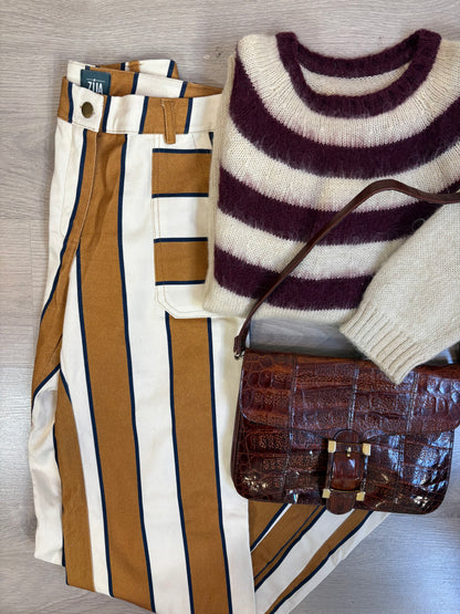 ZÚA. Pantalón rayas pata ancha