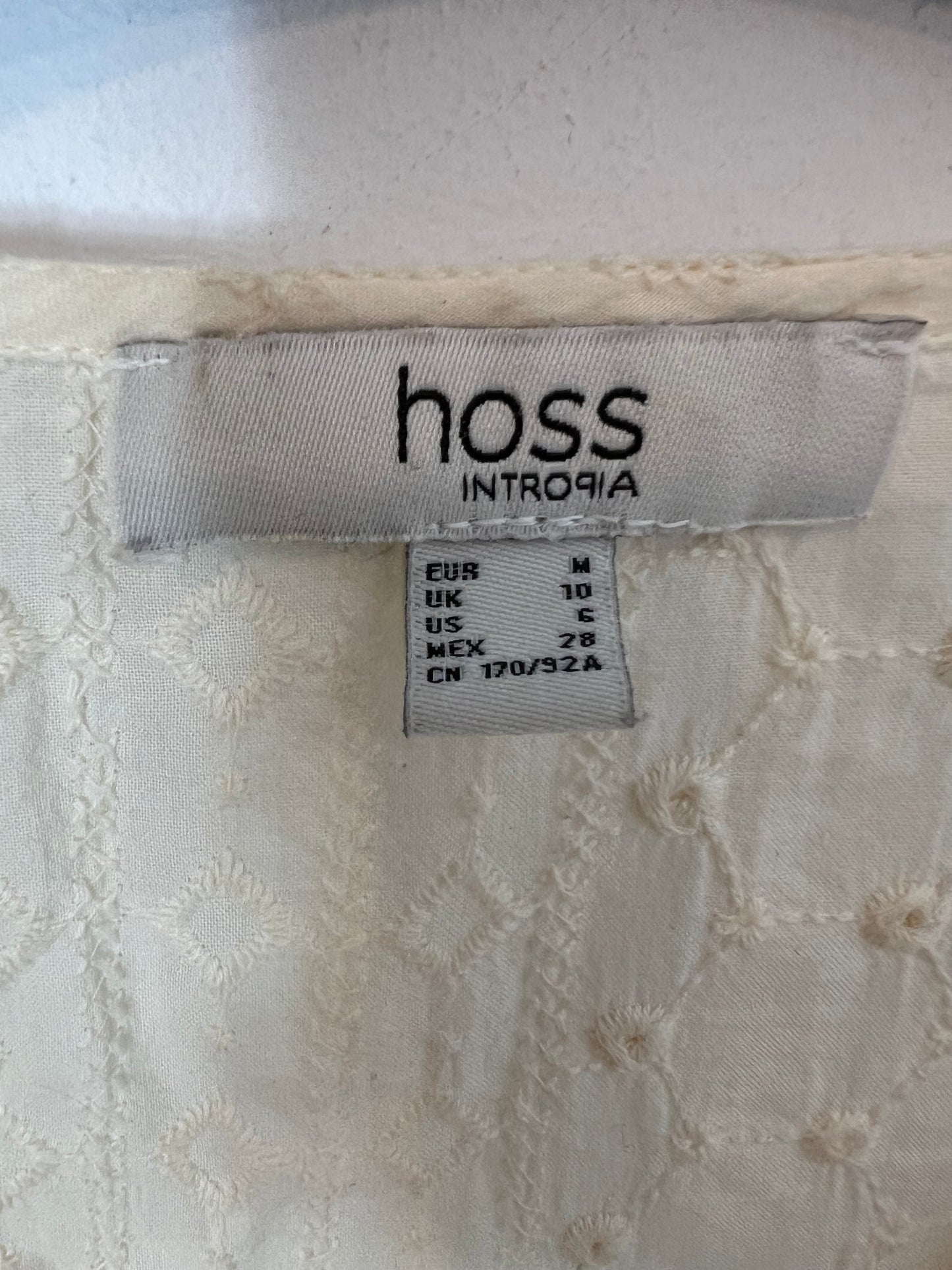 INTROPY. Tm embroidered beige blouse