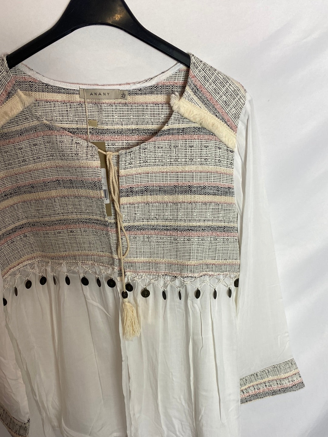 ANANY. Sobre camisa detalle ético. T.M/L