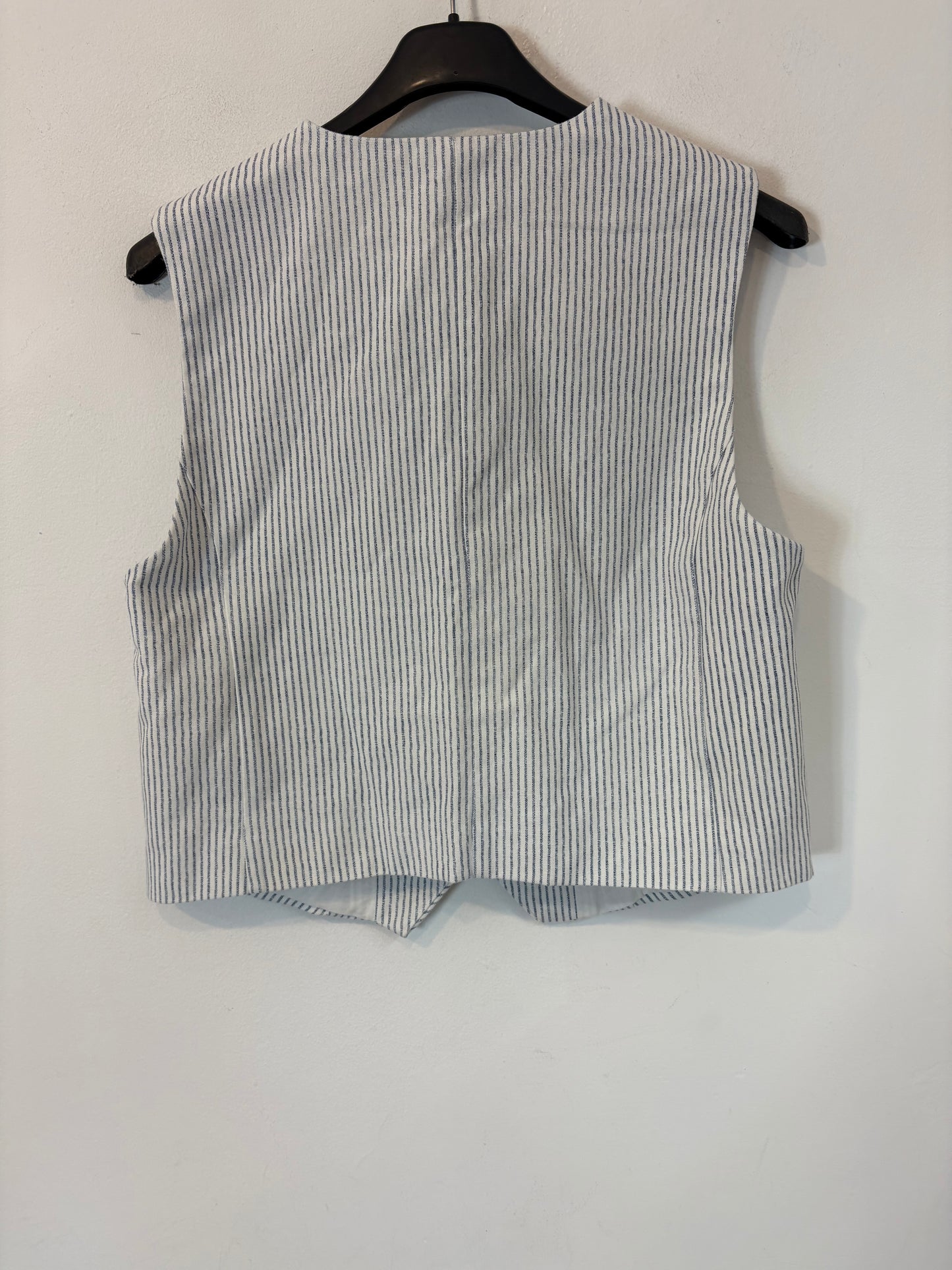 ZARA. Chaleco rayas azules. T S