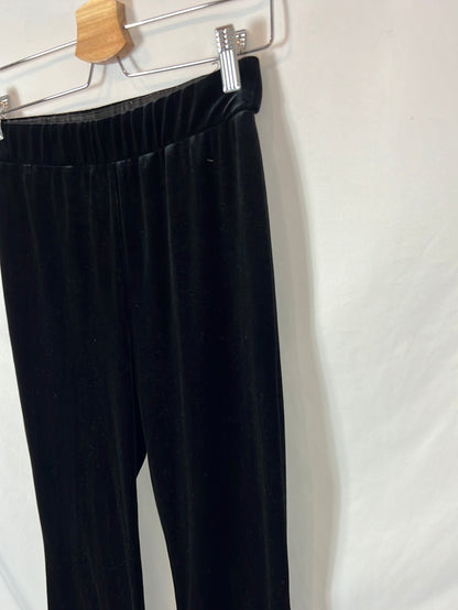 ZARA. Pantalón campana terciopelo. T S