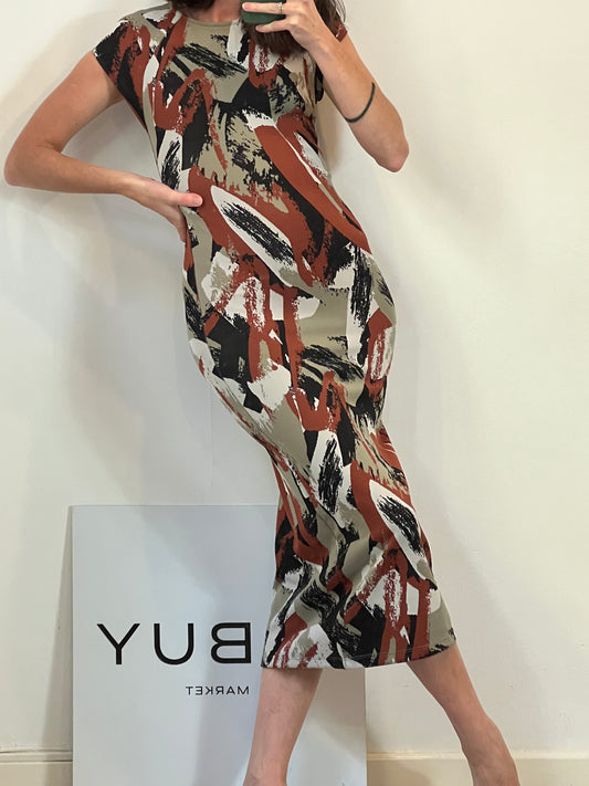 ZARA. Vestido estampado entallado abstracto