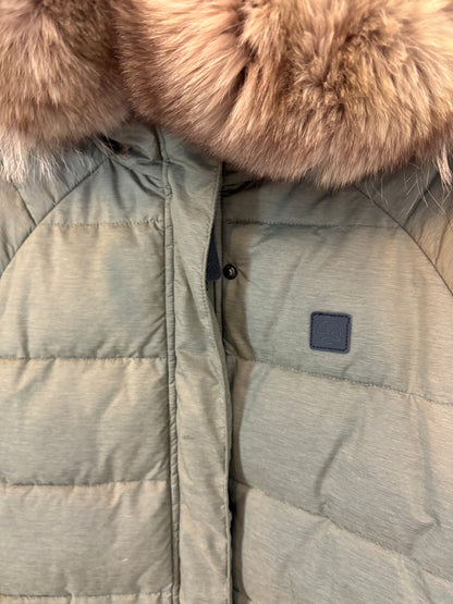 TERNUA. Plumas verde capucha