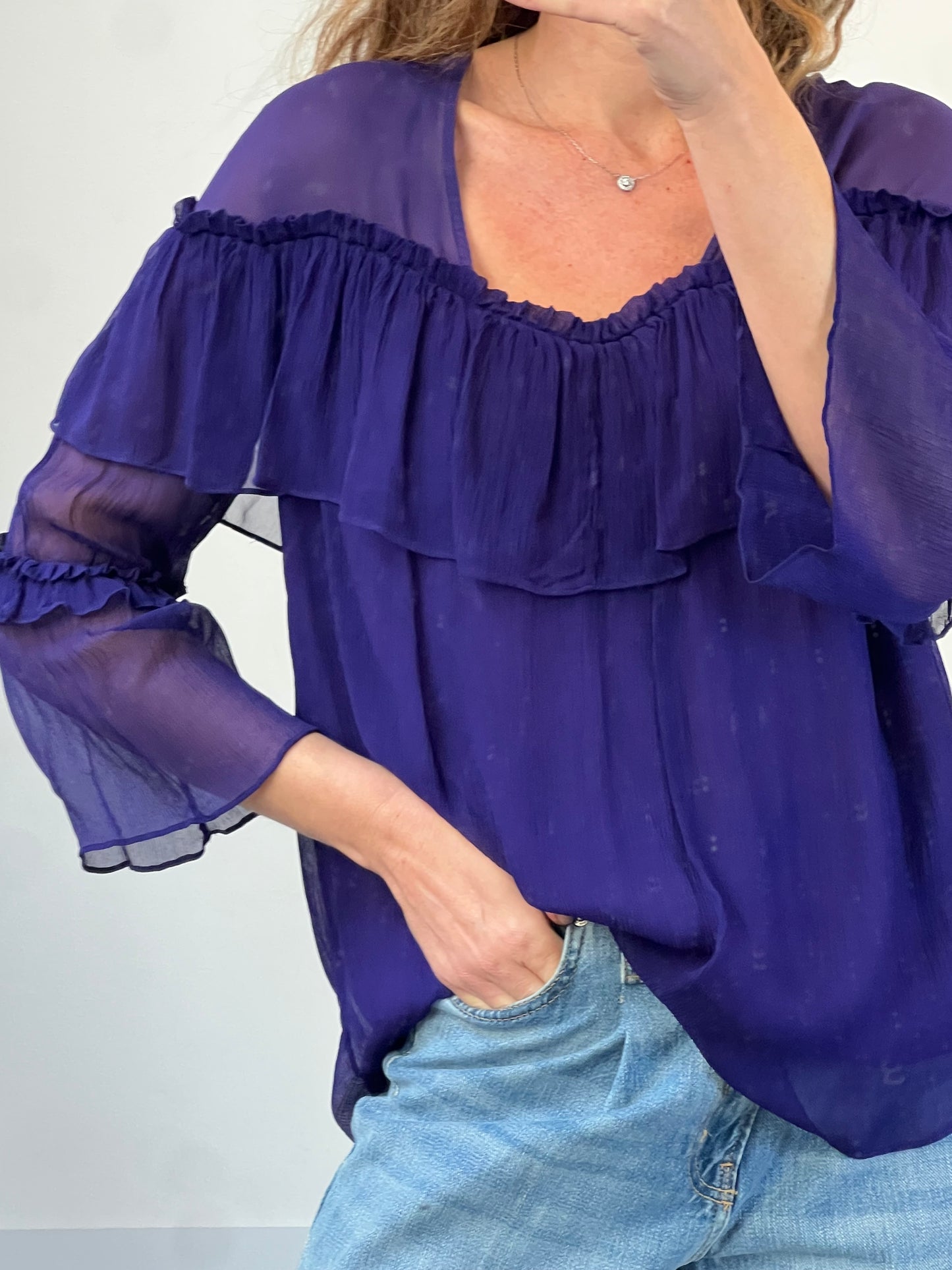 UTERQÜE. Blusa morada gasa. T M