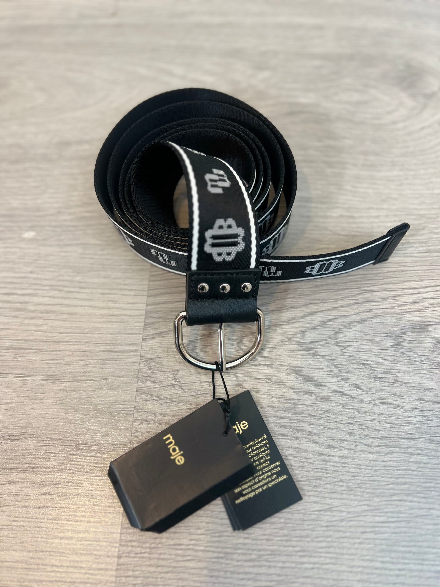 MAJE. Cinturón negro tela T.u