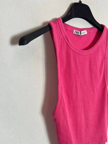 ZARA. Croptop  rosa fucsia canale. T S